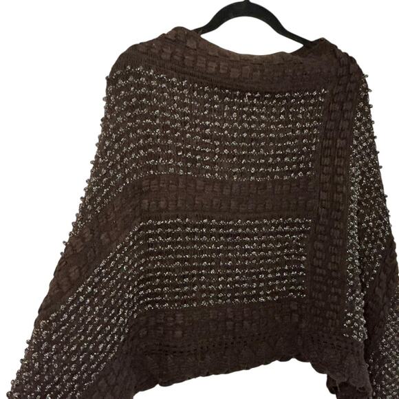 Chunky textured knit poncho sweater - Picture 3 of 5